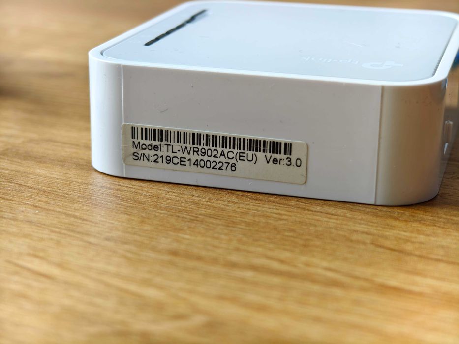 Мини "травел" Wi-Fi рутер TP-LINK с вградена антена