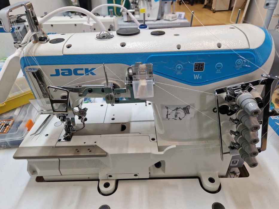 Продается новое оборудование для ателье