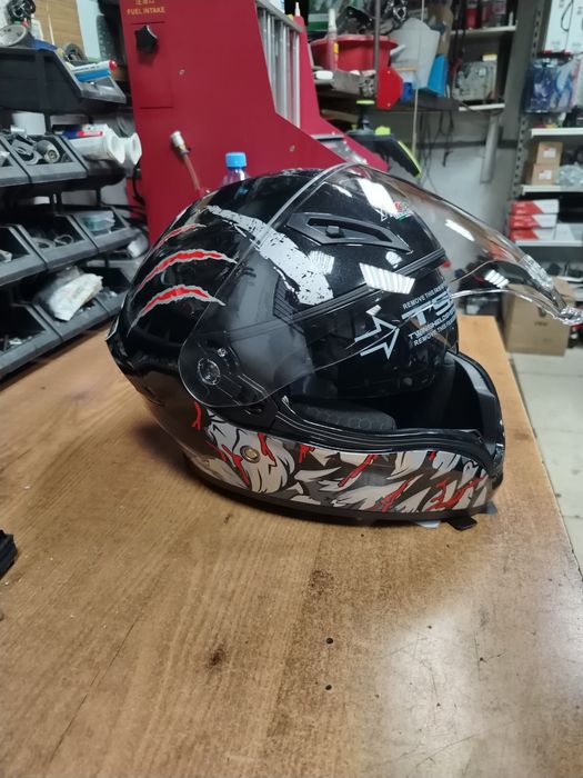 Шлем для мототехники