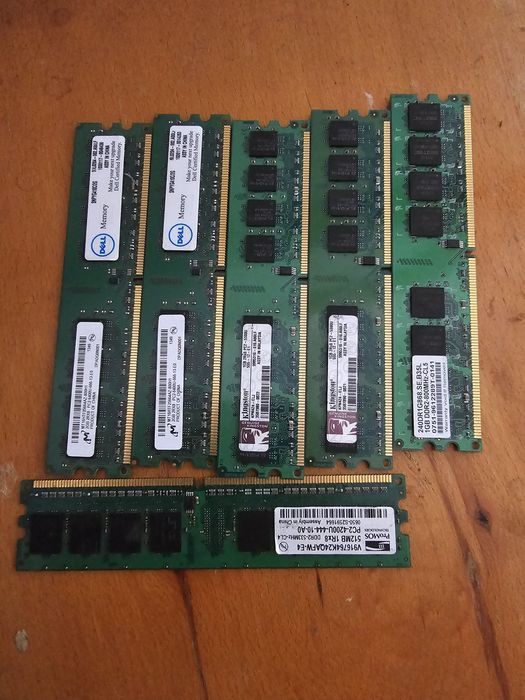 Vând rami ddr2 și ddr3