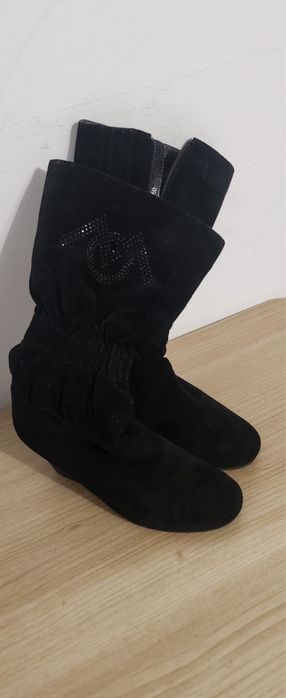 Продаётся зимний сапоги.