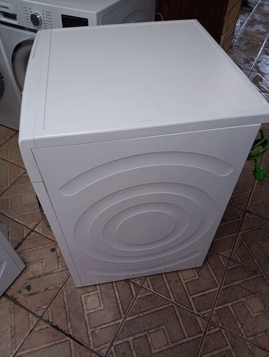 Сушилня с термопомпа Бош Bosch Serie 8 A+++ 9кг 2 години гаранция!