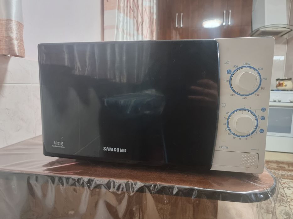 Микроволновка "Samsung"