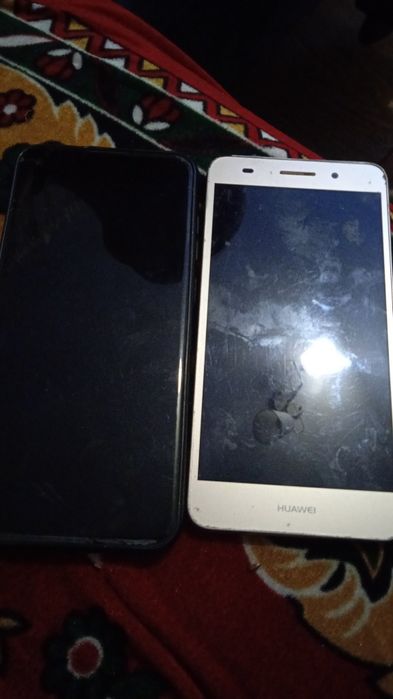 Продам сотовый самсунг