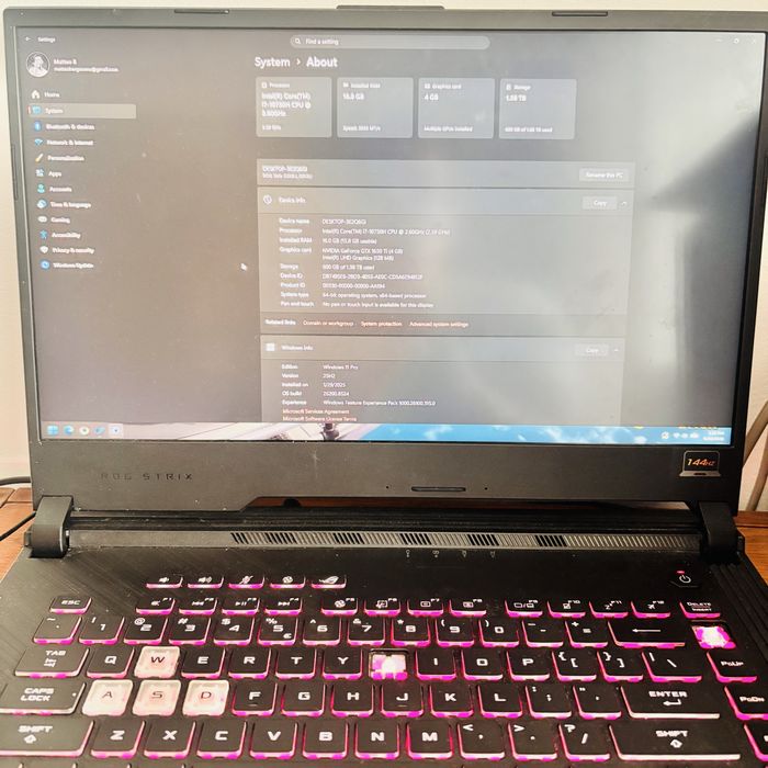 Laptop gaming Asus Rog strix