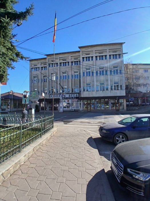 Clădire de vânzare