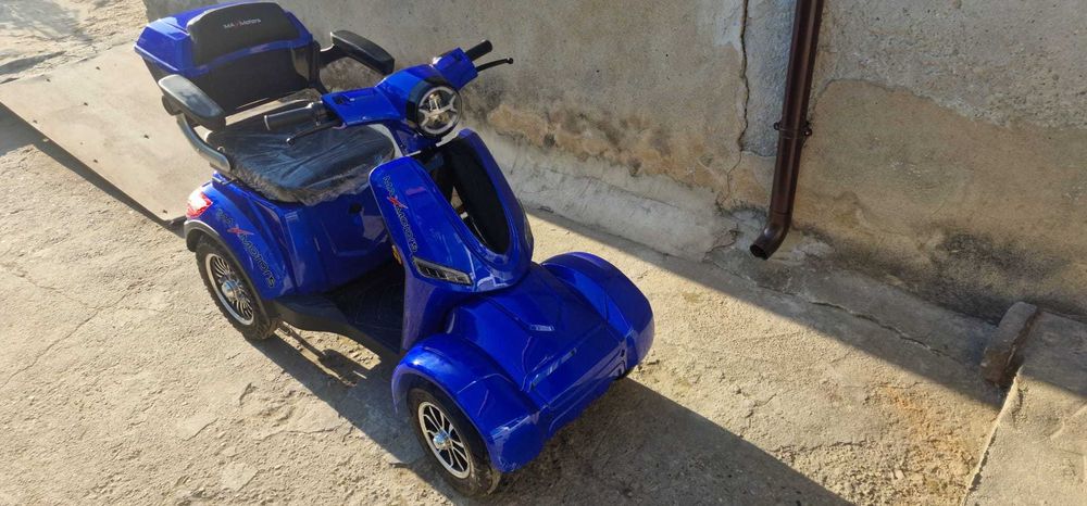 Електрическа четириколка MaxMotors FM4 1500W син