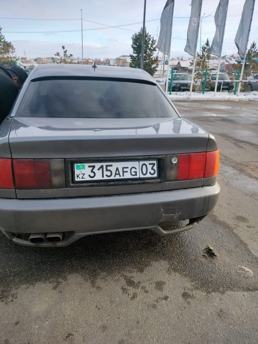 Продам Ауди 100 механика