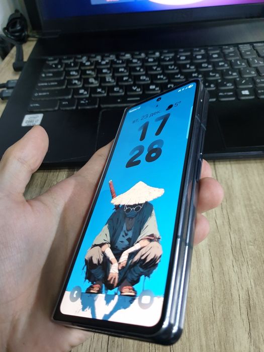 Samsung Z fold 4
