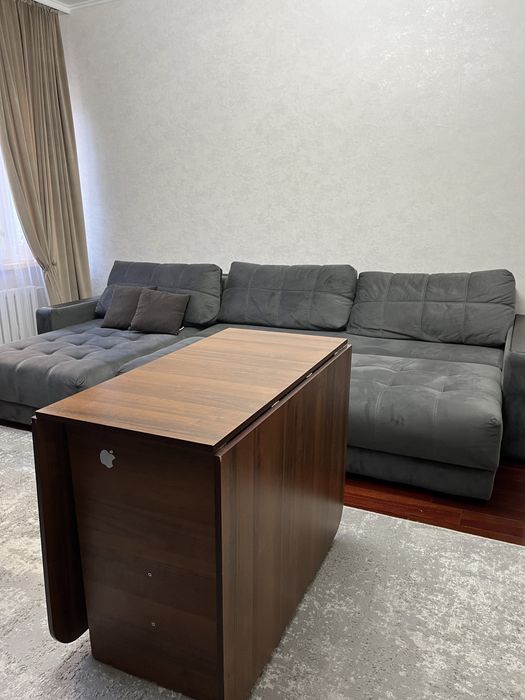 Продам стол книжка