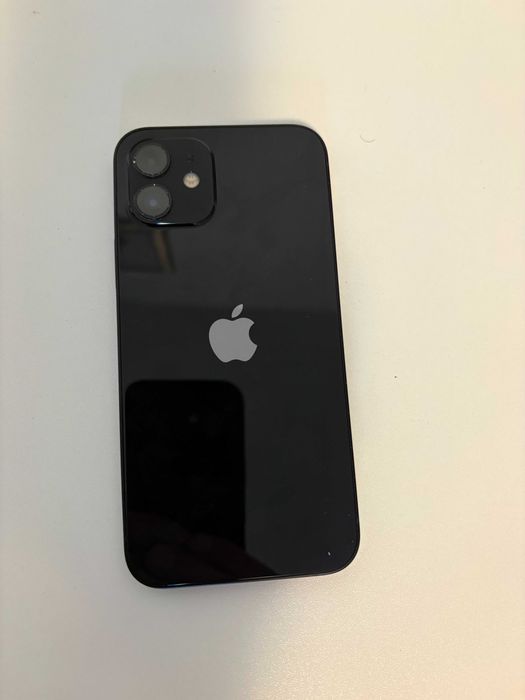 Vand iPhone 12, 128GB, negru