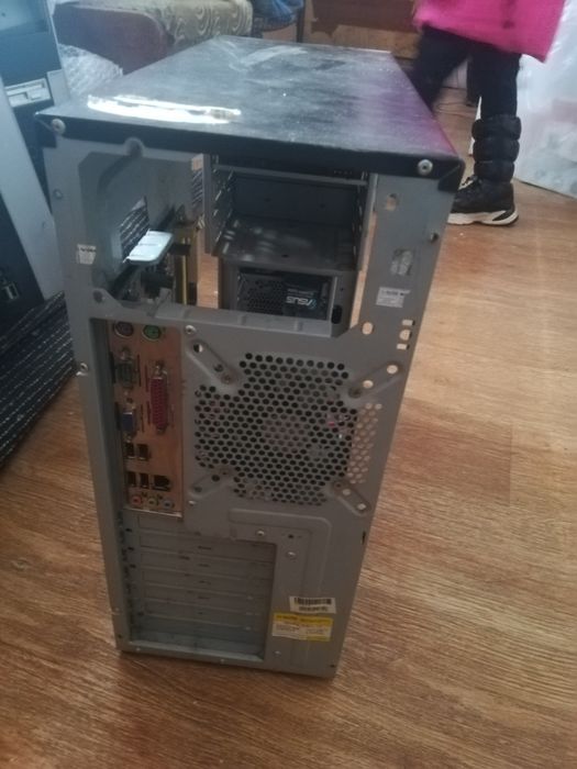 Корпус от комппьютера