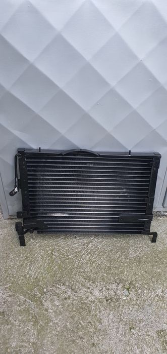 Радиатор за Mercedes 190D