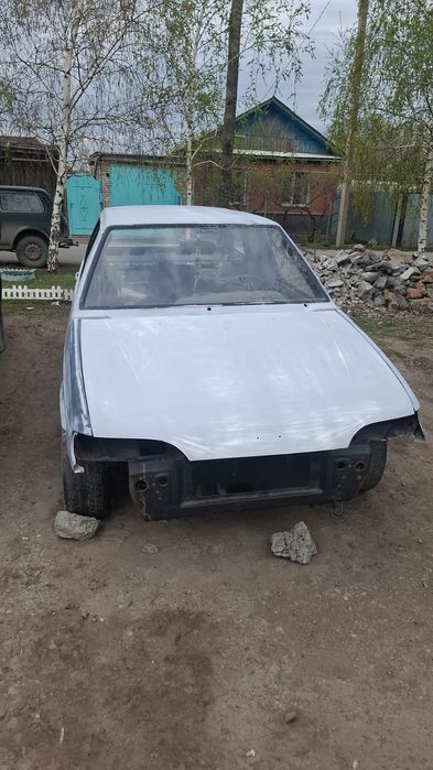 Продам машину на разбор 100.000
