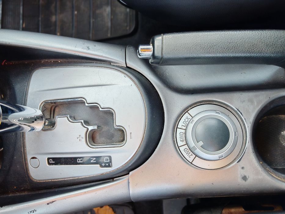 Mitsubishi Outlander 7 locuri 4x4 al-2lea proprietar