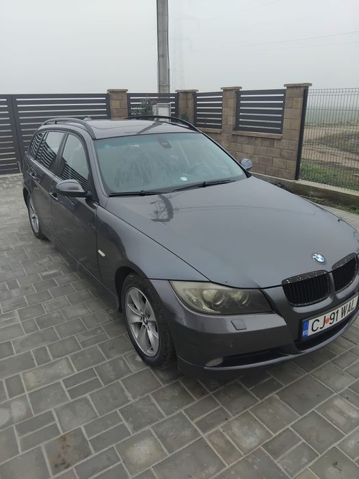 BMW 320 foarte îngrijit