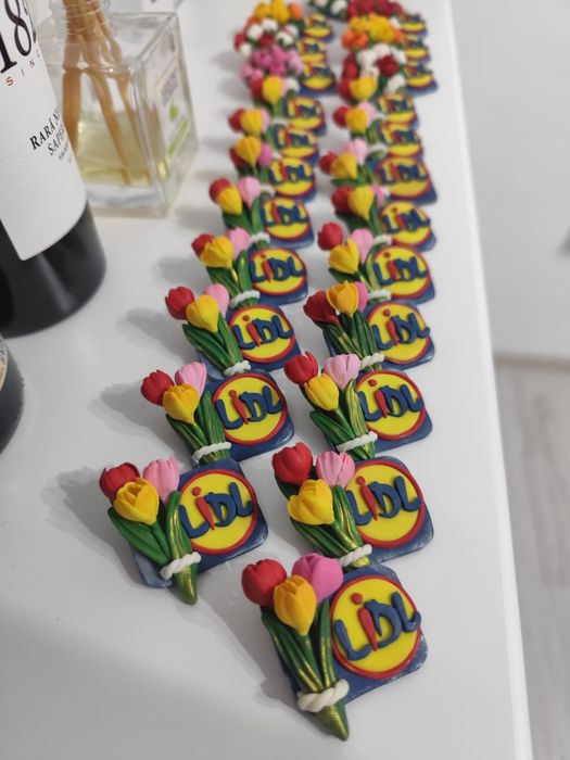 Broșe personalizate meserii