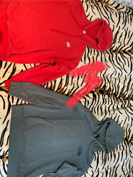 Haine de firma(blugi,hanorace si tricouri)