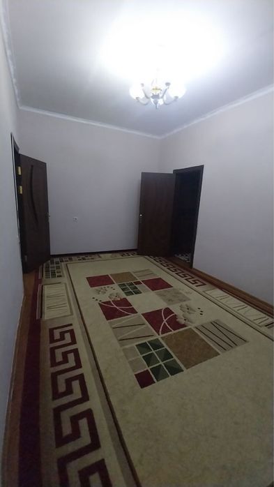 23 kvartal Farxod bozoriga yaqin joyda Navastroyka uy sotiladi