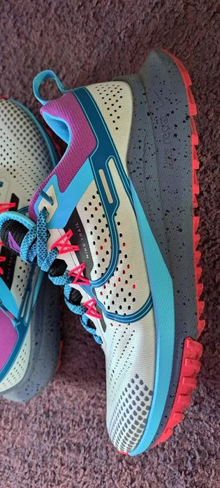 Nike Trail 4 multicolor.