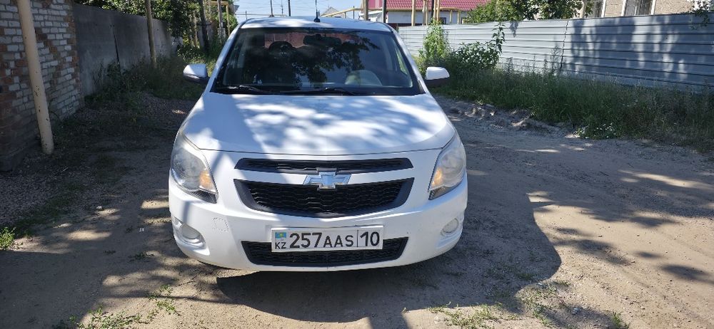 Продам шевроле кобальт