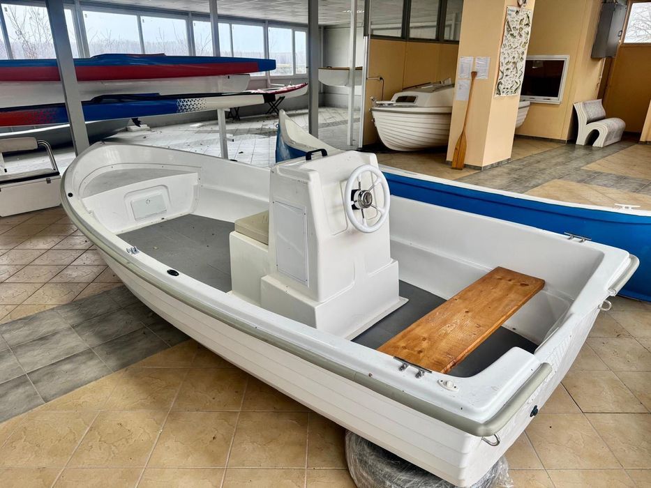 Лодка Мечта-440, гребна/моторна, рибарска лодка, лодка за захранка