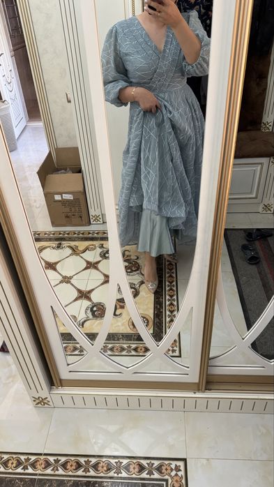 Платье вечерний срочно продам