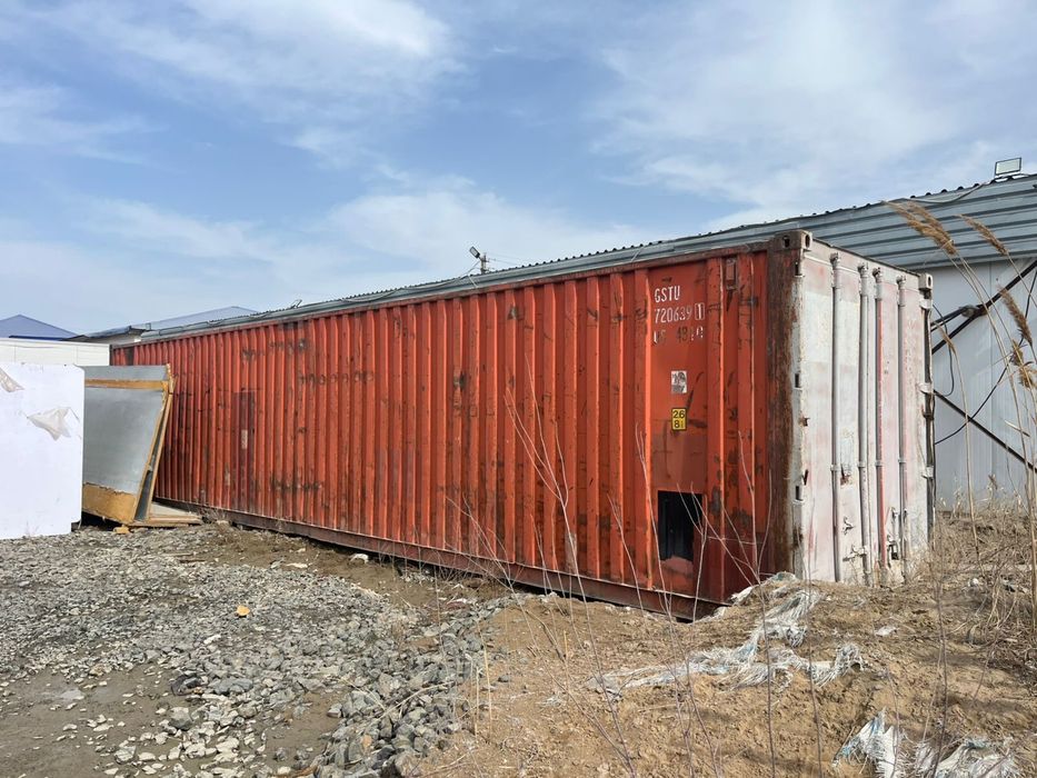 Продам утепленный 12м контейнер
