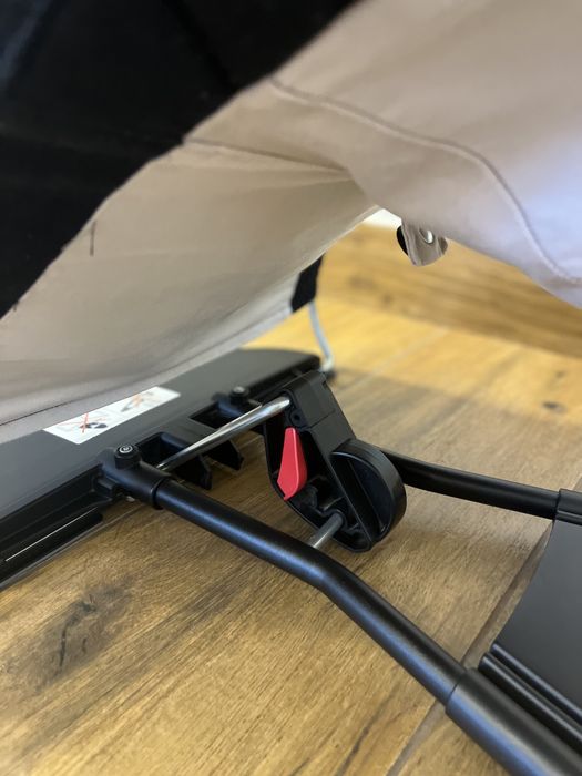 Bouncer Babybjorn bebelusi