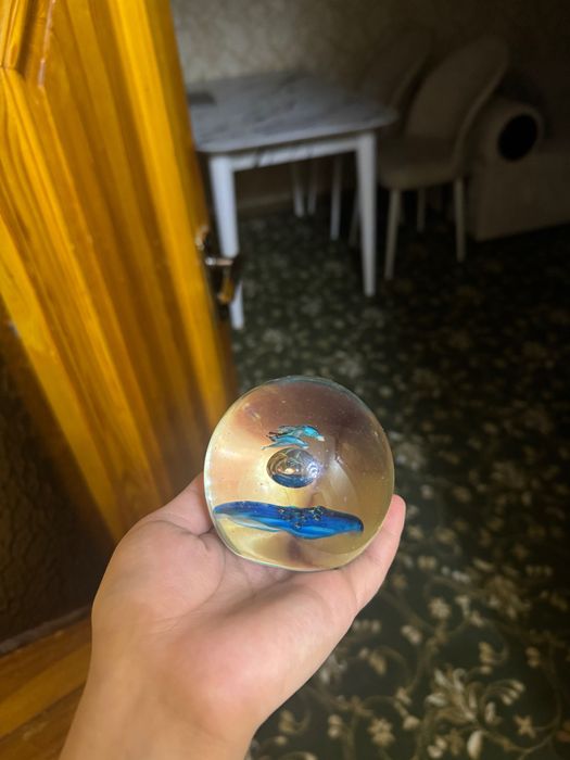 Декоративный винтажный прессованный шар из стекла