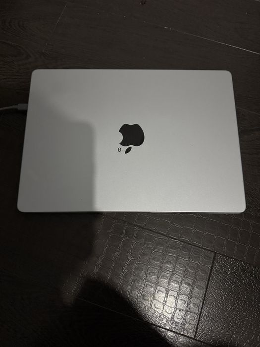 Macbook pro 14 m1 pro 2021