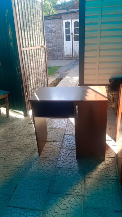 Продам кровать и парту
