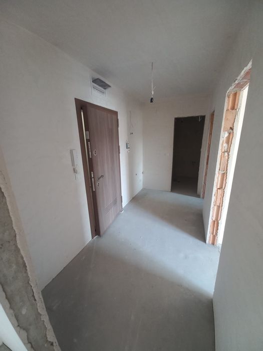 Продава се Тристаен апартамент в Варна, Възраждане 1 - 82 кв.м за 2153 €/кв.м - Снимка #6