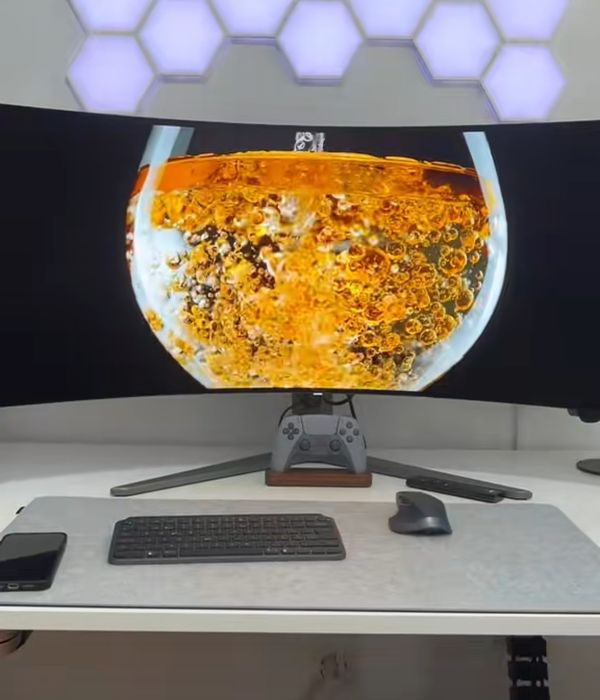 AOC AGON PRO AG346UCD QD-OLED 34" 175Hz - Като нов, гаранция до 2028