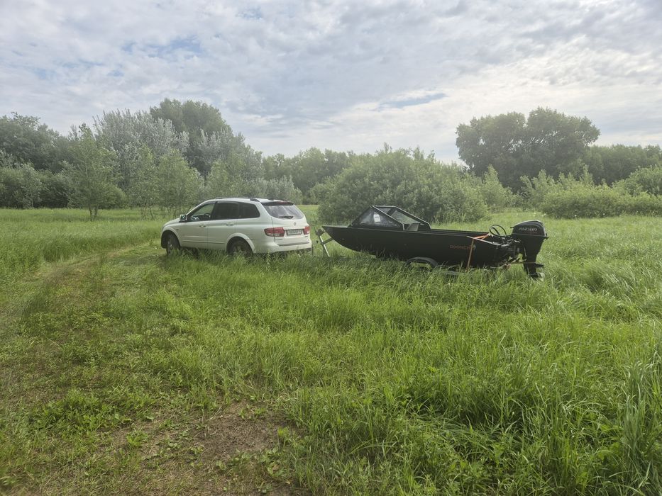 Продам лодку вместе с прицепом