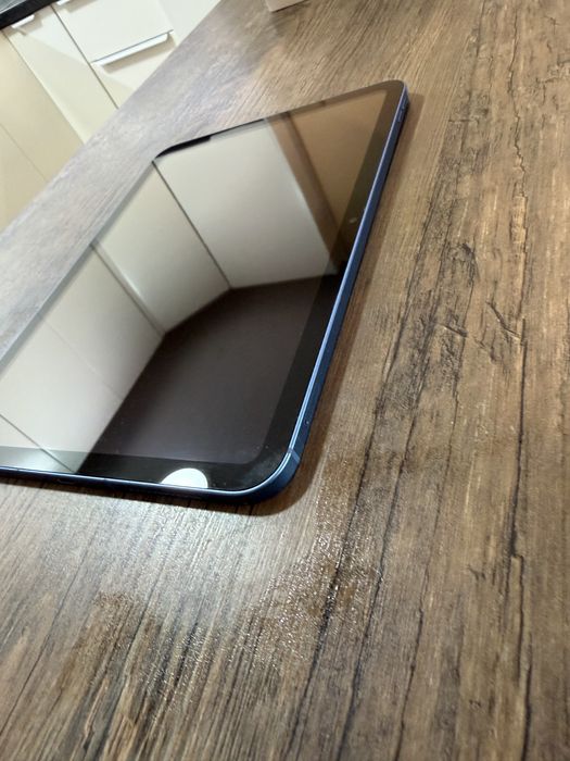 Ipad 10-th generation. 64 gb Blue Wi-Fi + Cellular