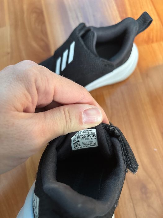 Маратонки adidas 25