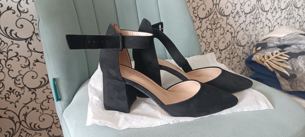 Продам туфли женские