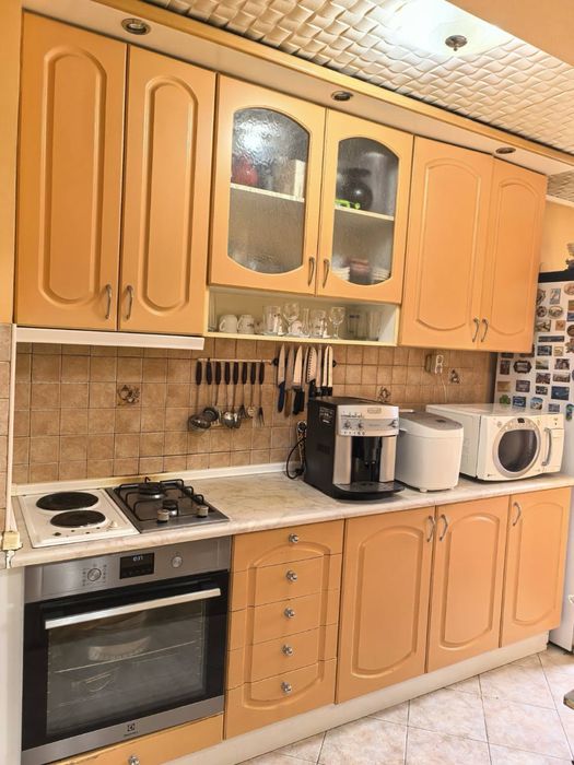 Кухня   + елекрически уреди