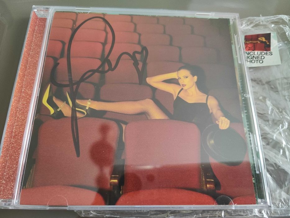 ПРОМО ПАКЕТ Taylor Swift - SIGNED CD, Deluxe CD box set