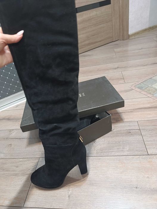 Зимние сапоги замшевые