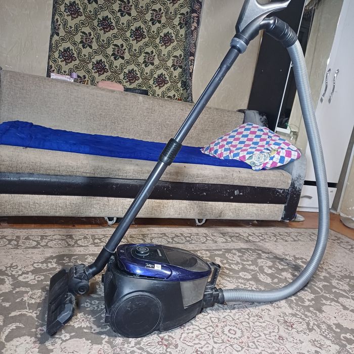 Продам пылесос рабочи