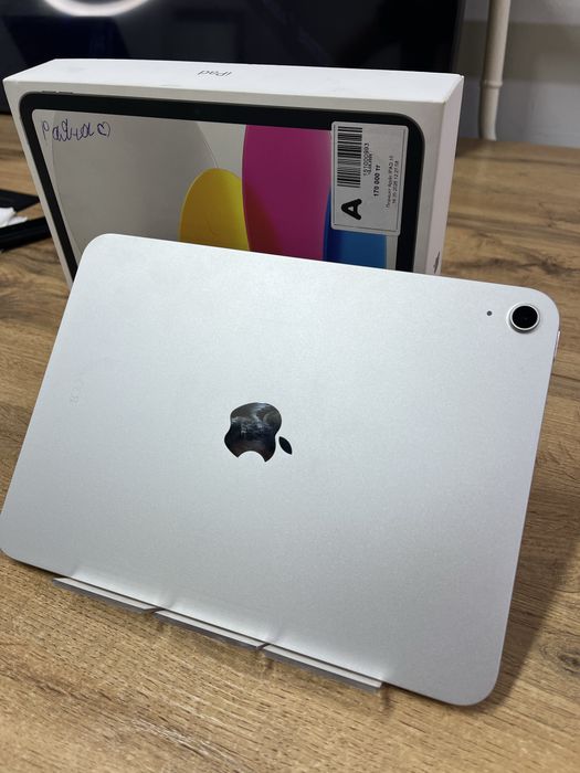 Планшет Apple IPad A16 EAC