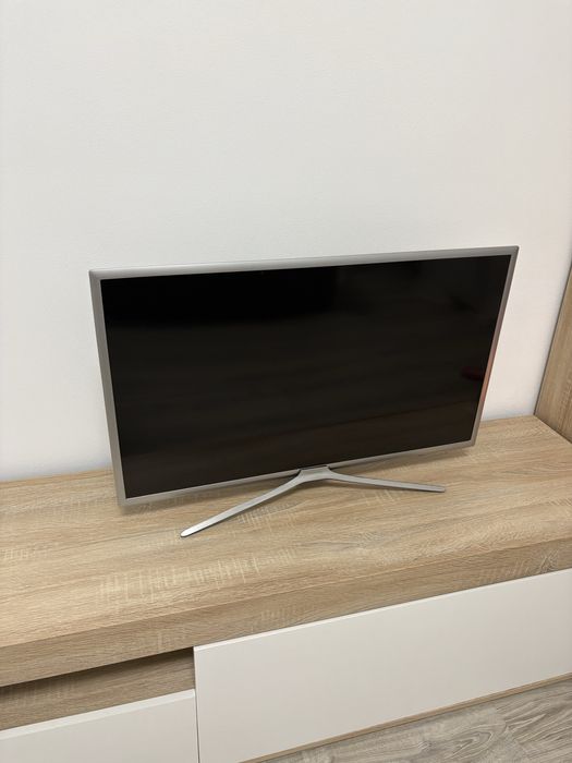 TV Samsung 32″ Smart Full HD – ca nou