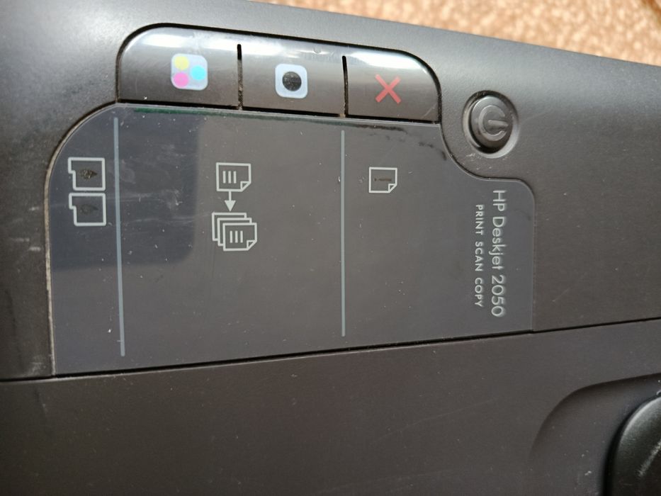 Принтер HP Deskjet 2050