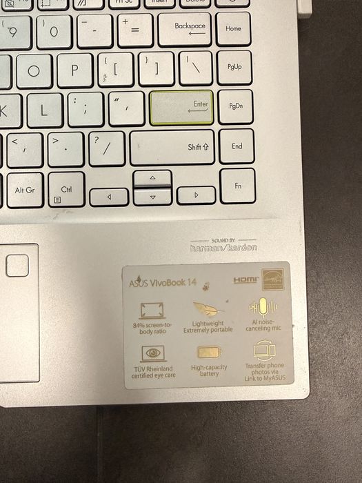 Laptop Asus VivoBook 14" i5 512 GB tastatura iluminata