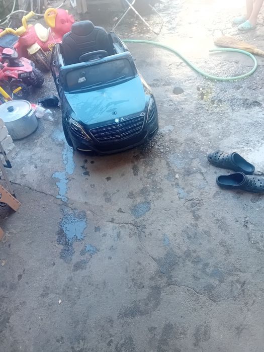 Детска кола Мерцедес 600S