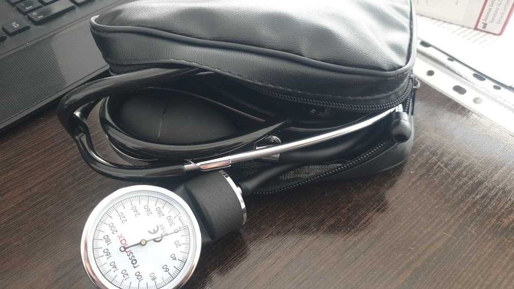 Тонометр новый 5000 тенге