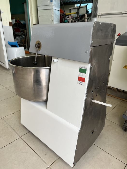 Тестобъркачка професионална