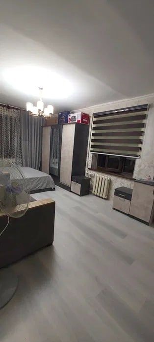 Продажа Чиланзар 24 квартал 1/5/5 Кирпичный дом,балкон 2*6